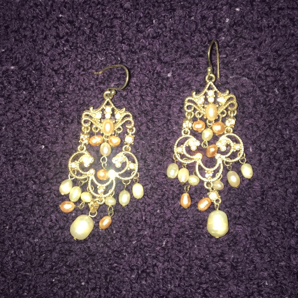 Chandelier earrings